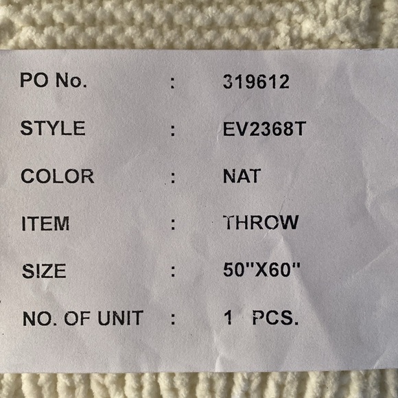 Rachel Zoe Throw - Picture 3 of 5